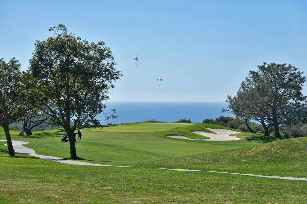 7th Hole at Torrey Pines Golf Course (South) (462 Yard Par 4)